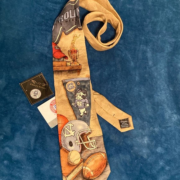 UNC North Carolina Necktie - Picture 8 of 9